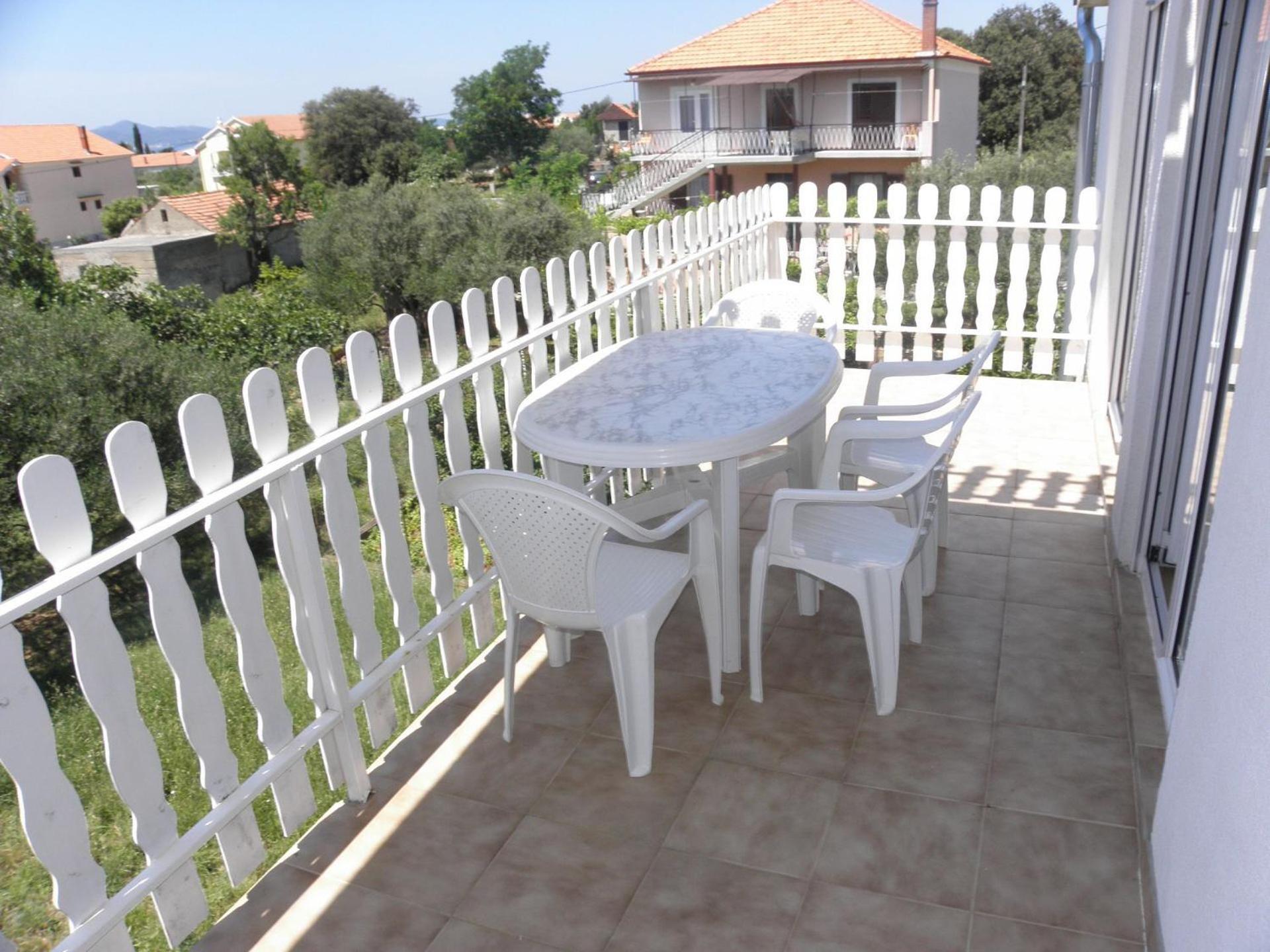 Zvone - 100 M From Sea Apartment *