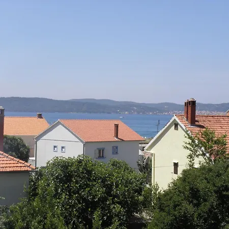 Apartments Zvone - 100 M From Sea Bibinje Exterior photo